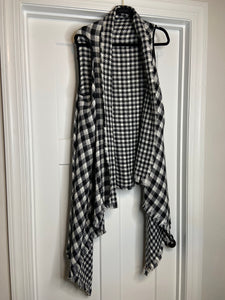 Houndstooth open shawl