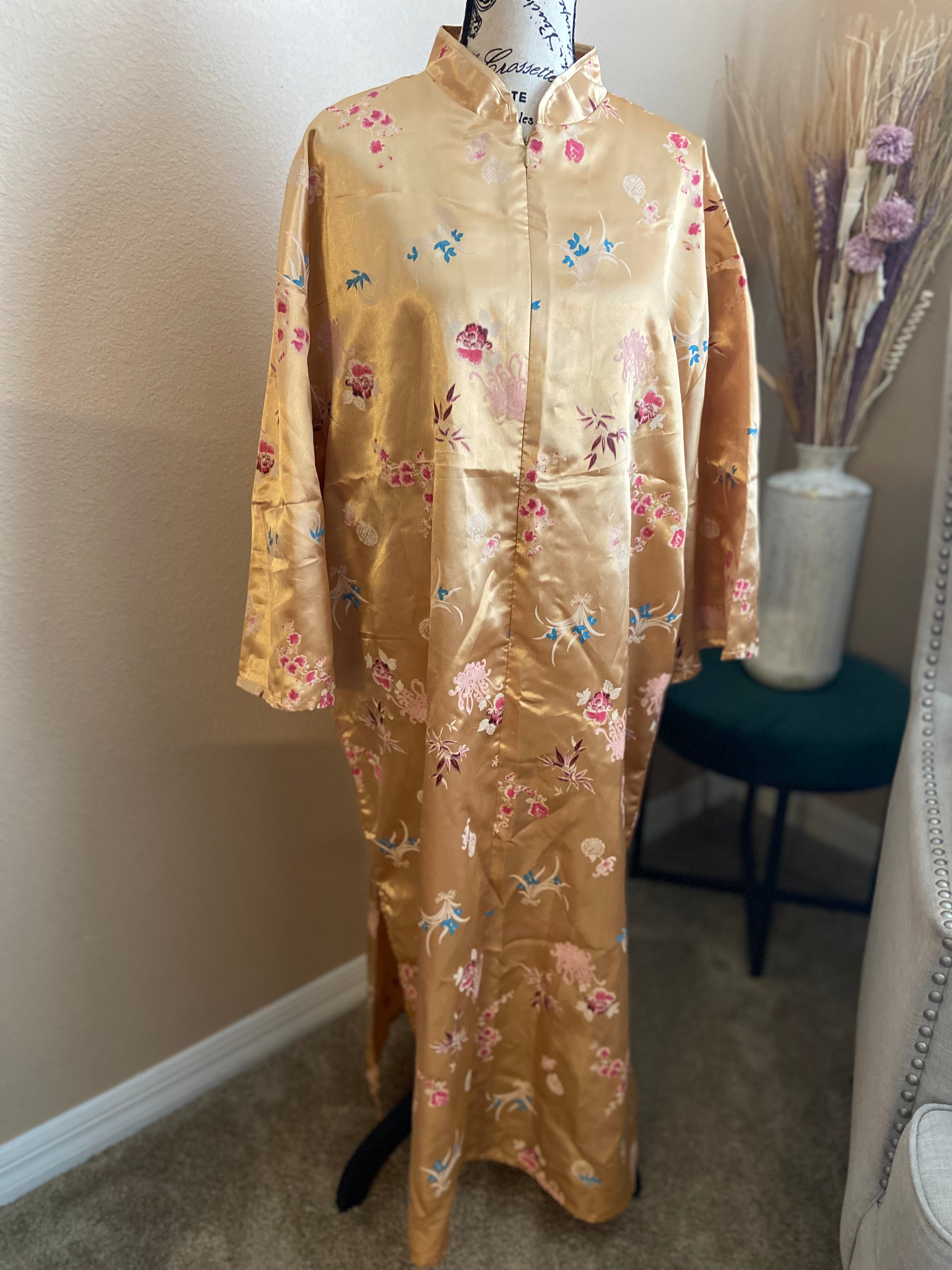 Oriental-print robe